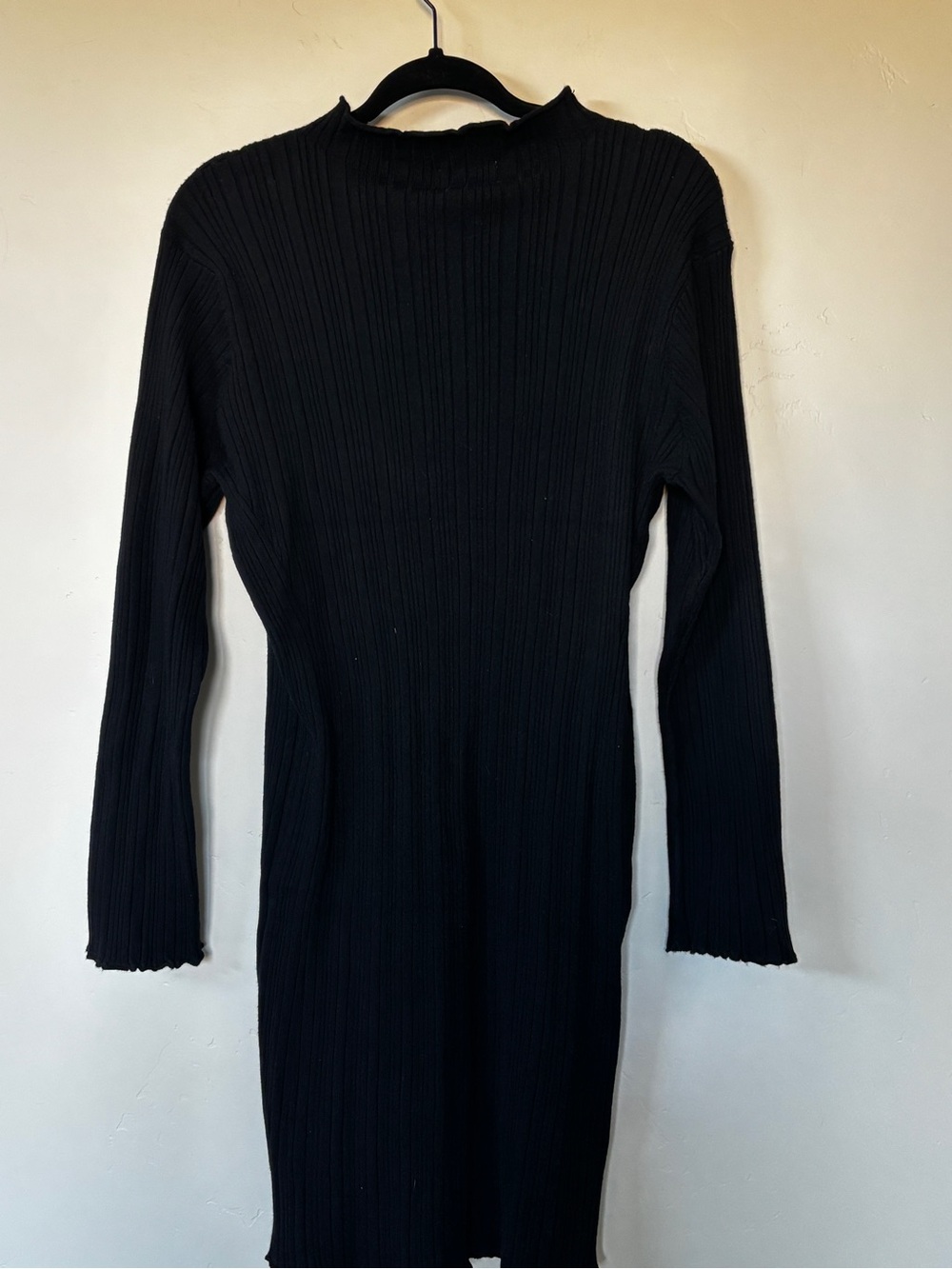 NWT Weekend Los Angeles Ribbed Long-Sleeve Black Midi Dress Sz LP